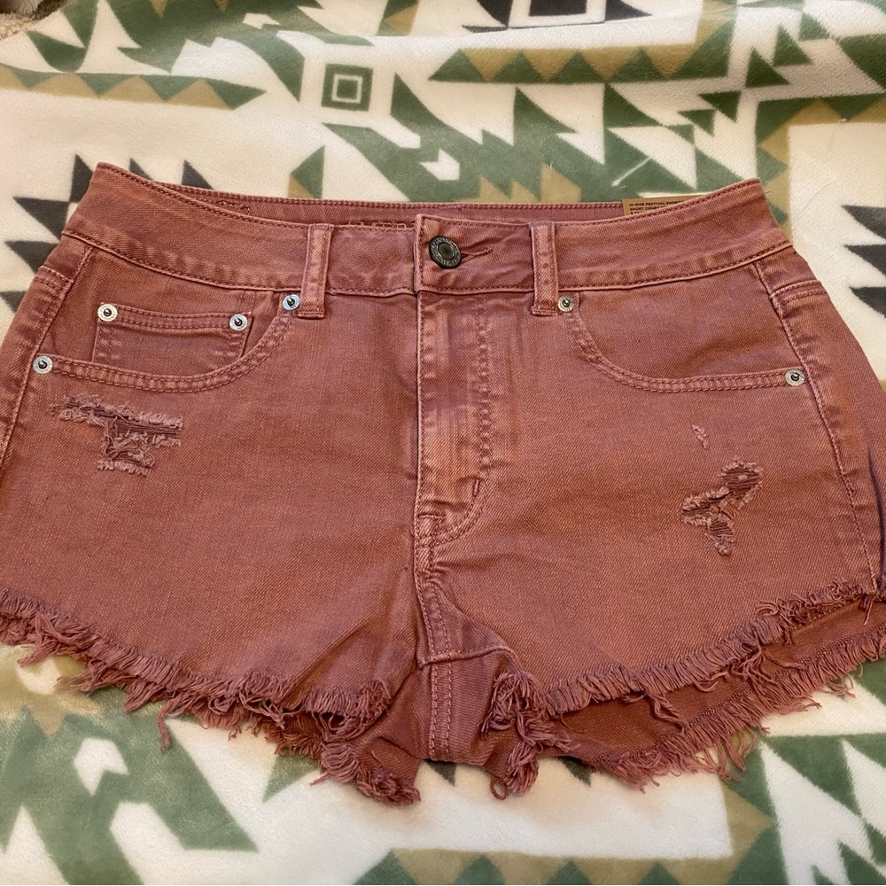 American Eagle Pink Hi-Rise Festival Shortie Distressed Jean Shorts Size: 6 - Picture 2 of 11